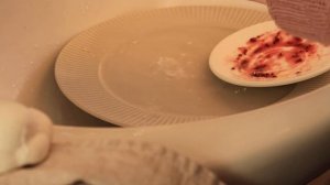 Моем посуду хозяйственным мылом