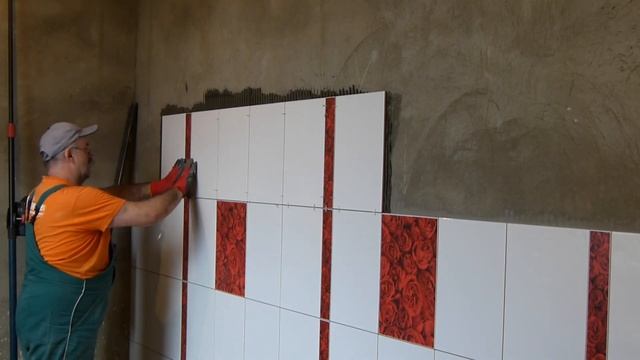 Как класть керамическую плитку на стену смотреть онлайн