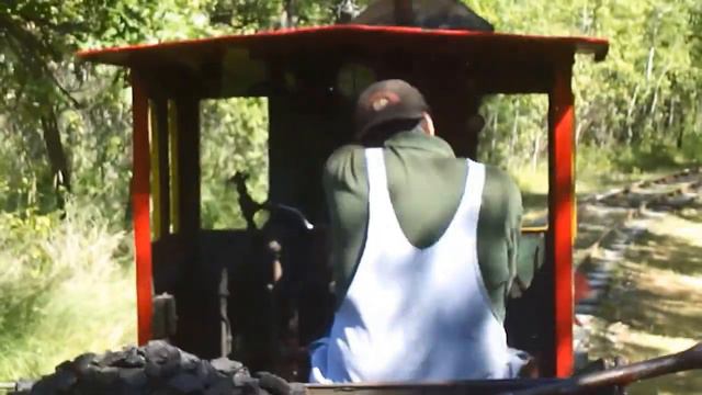 The Assiniboine Park Rail Road - Залізниця у парку Ассинибойн смотреть онлайн