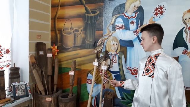 Экскурсия по музейной комнате смотреть онлайн