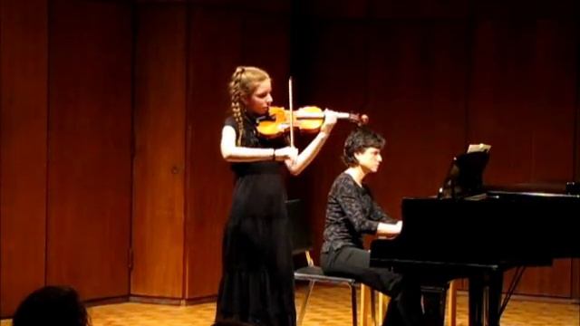 Shining Stars Scholarship - Petra M. смотреть онлайн