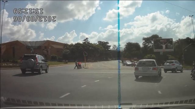Bad driving Toyota Tazz, Kia Koup, Mini Cooper смотреть онлайн