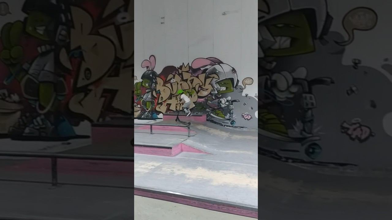 Групповая тренировка по трюковому самокату в скейт парке BunnyHop #крытыйскейтпарк смотреть онлайн