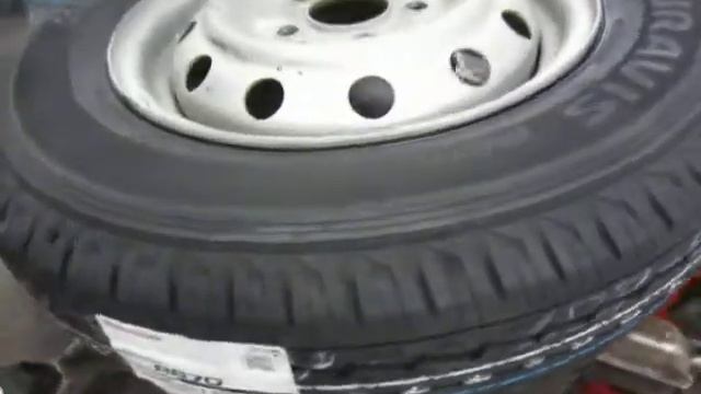 ブリヂストン　デュラビスＲ670　165Ｒ14　8ＰＲ　ボンゴ・バネット　タイヤホイール販売・整備・修理の専門店・専門工場　東京・八王子　自動車タイヤ整備士　鈴木嘉男 смотреть онлайн