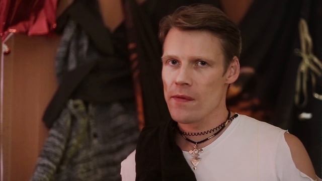 Пригласи Даму в театр. Комикс. Анжелина и Димон. Бедарев. смотреть онлайн