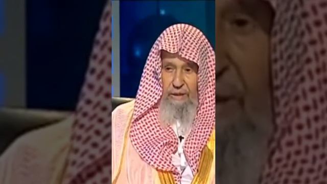 شرح حديث من قام مع الإمام حتى ينصرف كتب له أجر قيام ليلة / الشيخ صالح الفوزان حفظه الله смотреть онлайн