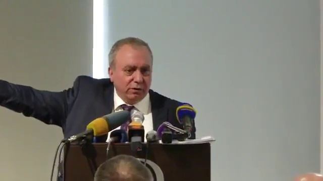 Грант Багратян: "Мы ходим по краю пропасти" смотреть онлайн