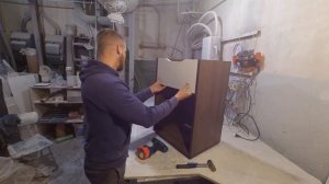 Установка фасада на выдвижной ящик ( прикрепить к шухляде фасад )