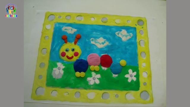 Русская школа в Барселоне Планета Знаний.  Весёлая гусеница.