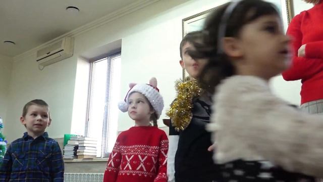 Новогодний утренник маленьких вайшнавов 2023 смотреть онлайн