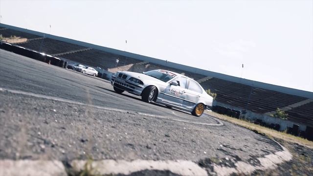 КАК СТАТЬ ДРИФТЕРОМ? Чему будут учить на курсах? Обзор "Chayka school". Дрифт с нуля смотреть онлайн