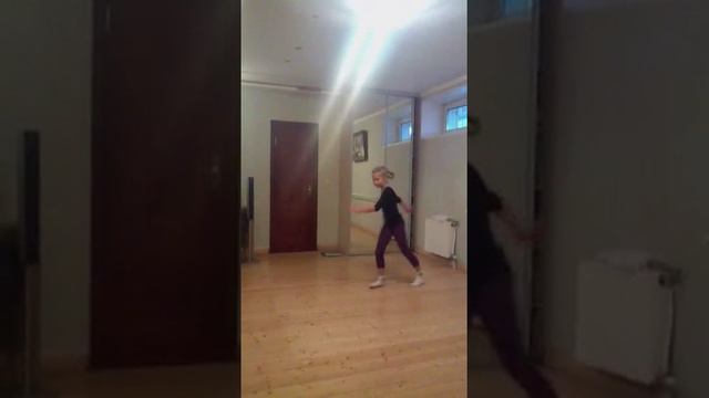 Танец под Мэрилин Монро