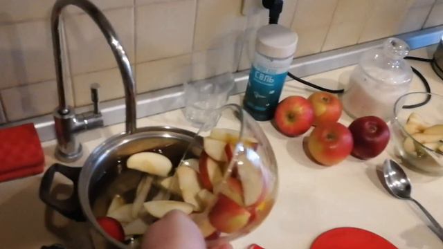 С сыном субботним утром варим компот смотреть онлайн