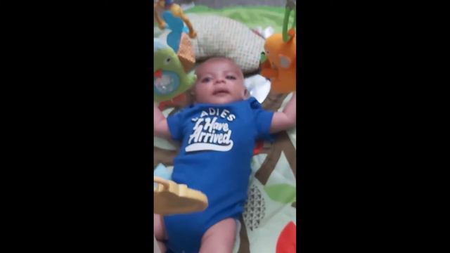 Baby Play mat | Baby Gym | Baby Workout mat | Abdul Rafay's vlogs with Papa смотреть онлайн