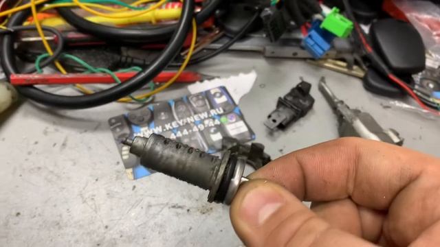 Переборка личинки двери Мерседес нарезка Лезвия по личинки двери смотреть онлайн