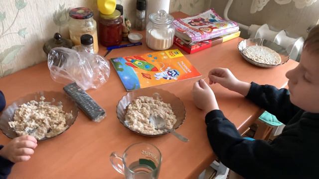 Влог / Закрытые магазины 🚫 / Живем дальше 🕊 смотреть онлайн