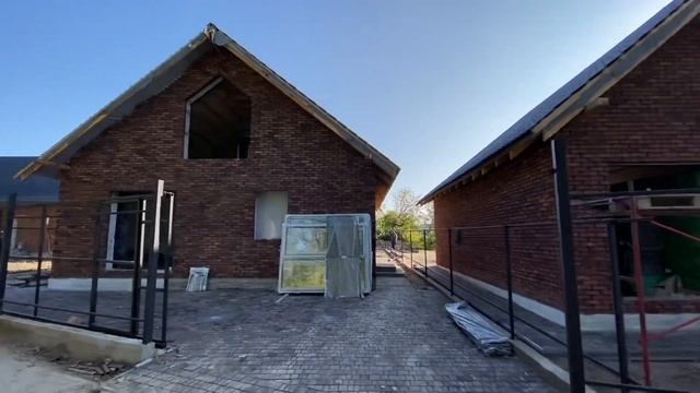 Баварская Деревня - комплекс из 18 одноэтажных кирпичных домов, старт 09.09.2020 смотреть онлайн