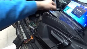 Skoda Yeti не закрываются двери