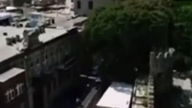 Вот и вся суть вашей экономике! Люди решают свои проблемы суецидом! смотреть онлайн