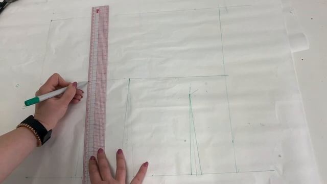 Как построить лекало топа бюстье - Шьем вместе с Marina Miller смотреть онлайн