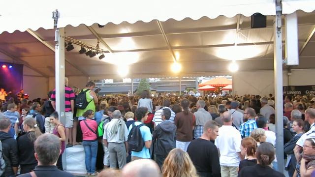 Бретань, фестиваль Корнуэлл в Кемпере (Quimper) смотреть онлайн