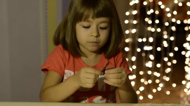 Как сделать лебедя из кусочка шарика смотреть онлайн