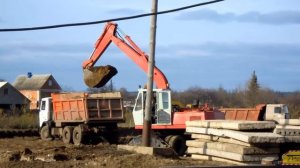 Пневмоколесный экскаватор ЭО-3323А