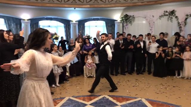 Жених и друг Жениха РВУТ танцпол !!! смотреть онлайн