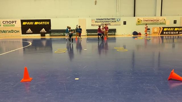 Эстафеты на тренировке-7 смотреть онлайн