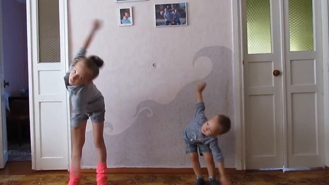 Зарядка для самых маленьких. Разминка для детей. Зарядка для малышей. смотреть онлайн