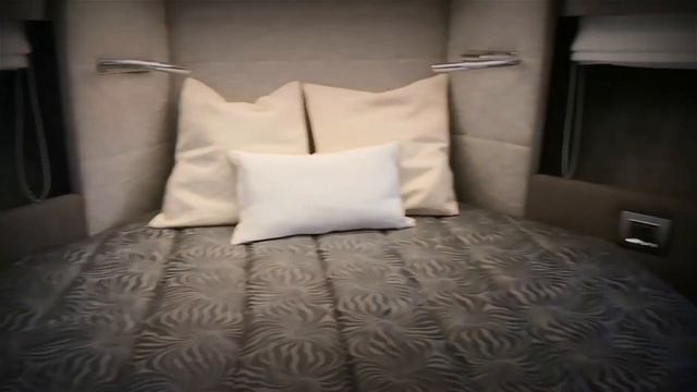 Cranchi T36 Crossover #YACHTSCAPTAIN #CaptainReyVlog