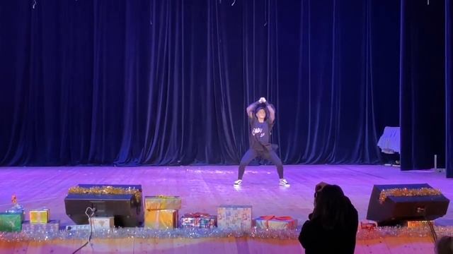 Студия танцев Пу I Ма. Соло Лара смотреть онлайн