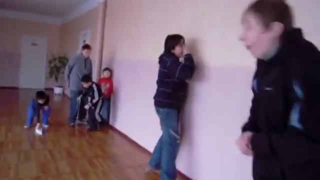 Смешно сломал нос в школе) смотреть онлайн