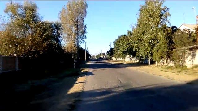 Улочка и улицы Лазурного. Сельская красота, работа и отдых Конная повозка, гужевой транспорт на пут смотреть онлайн