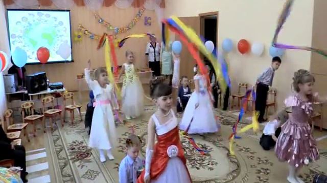 танец в детском саду "я рисую мир" смотреть онлайн