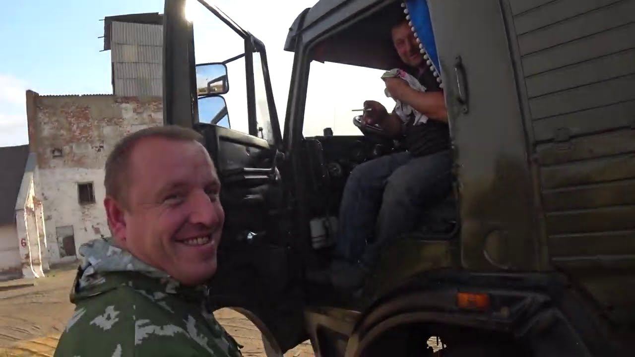 Возим в поле удобрения День -2 смотреть онлайн