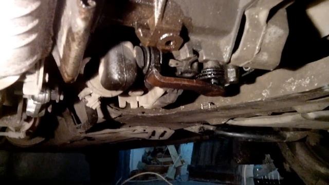 Проверка, уровня масла в КПП долив замена Renault Logan Kangoo Symbol Clio смотреть онлайн