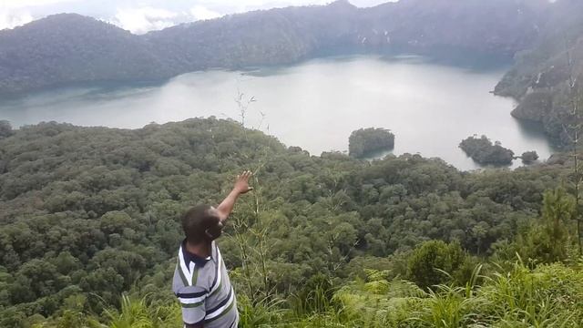 "Ngosi Crater Lake/Ziwa Ngosi"The second largest Crater Lake in Africa located in Mbeya, Tanzania смотреть онлайн