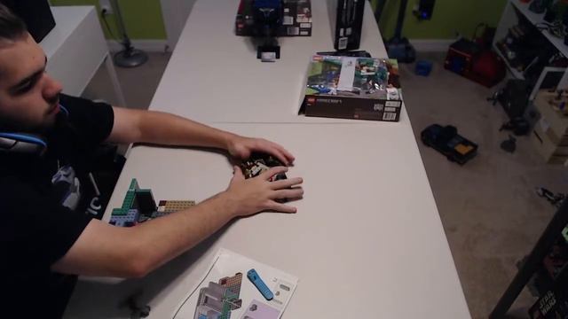 Garrett Builds Legos Live!!! "The Skeleton Dungeon" | Lego Minecraft | (Set #21189) смотреть онлайн