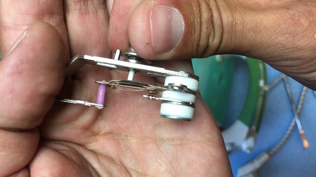 Утюг Витязь не работает. Ремонт с настройкой термовыключателя. смотреть онлайн