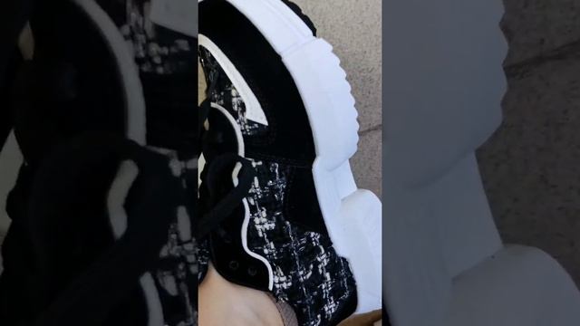 Кроссовки можно заказать у меня. Оформлю примерку в любой город России. Пишите @anpeti25 смотреть онлайн