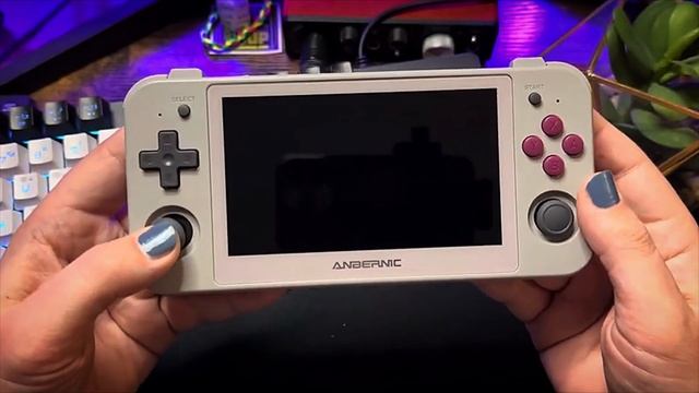 Anbernic RG505 Review: CHEAP! Play's Almost ANY Video Game & Remote Play's! One to Rule Them All! смотреть онлайн