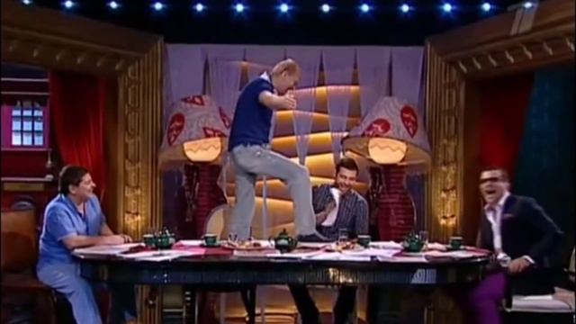 Лично моё мнение о возвращении Прожекторперисхилтон смотреть онлайн