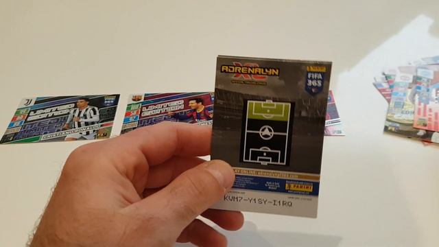 PANINI FIFA 365 2022 - WERSJA NORDYCKA - UNBOXING STARTERPACKA - BARCELONA vs JUVENTUS vs LIVERPOOL смотреть онлайн
