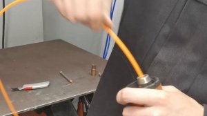 Как поменять направляющий канал в горелке, заменить сопло, наконечник на примере X8 MIG Welder