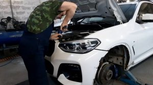 BMW X3 - Разборка и грунтование крыла