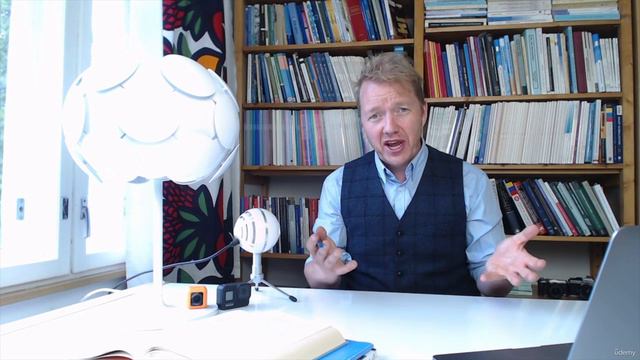 The Camera Phone Photographer's guide to Self-Disclosure смотреть онлайн