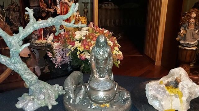 Заговор при опасности на языке духов! От Инги Хосроевой! Ведьмина Изба смотреть онлайн