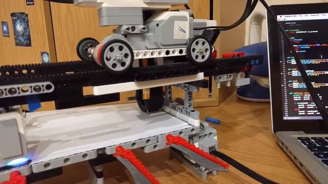 Плоттер Леон Версия 1.0 - Новогодняя открытка смотреть онлайн