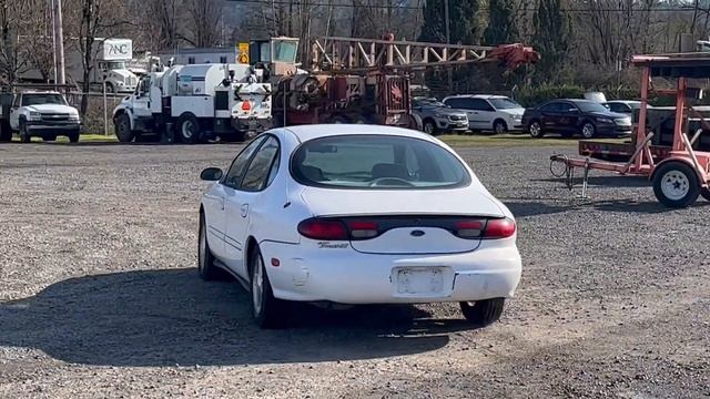 1999 Ford Taurus SE Sedan смотреть онлайн